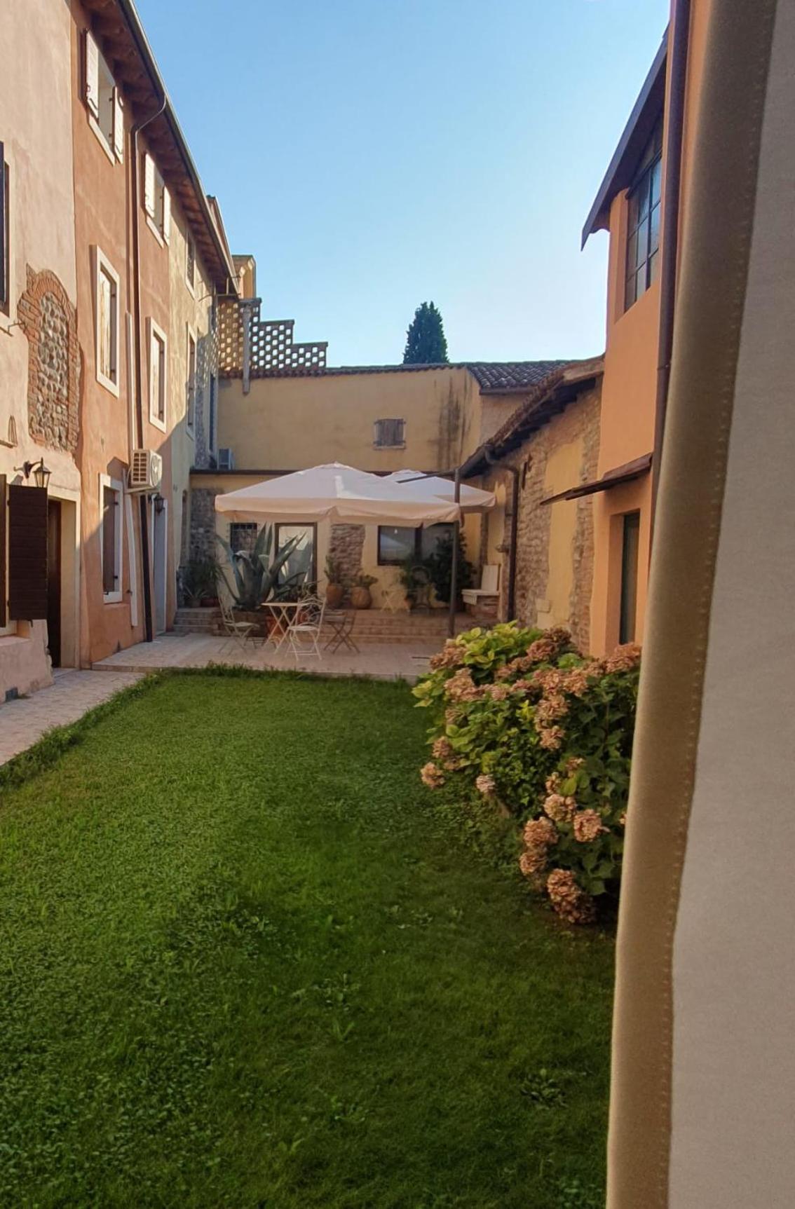 Gesuitirooms Sona Exterior photo