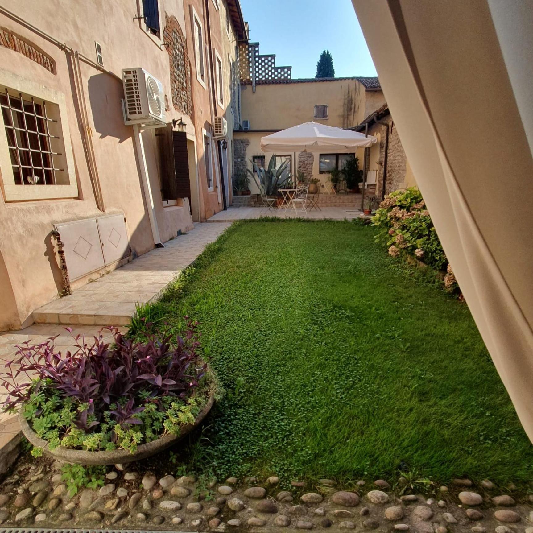 Gesuitirooms Sona Exterior photo