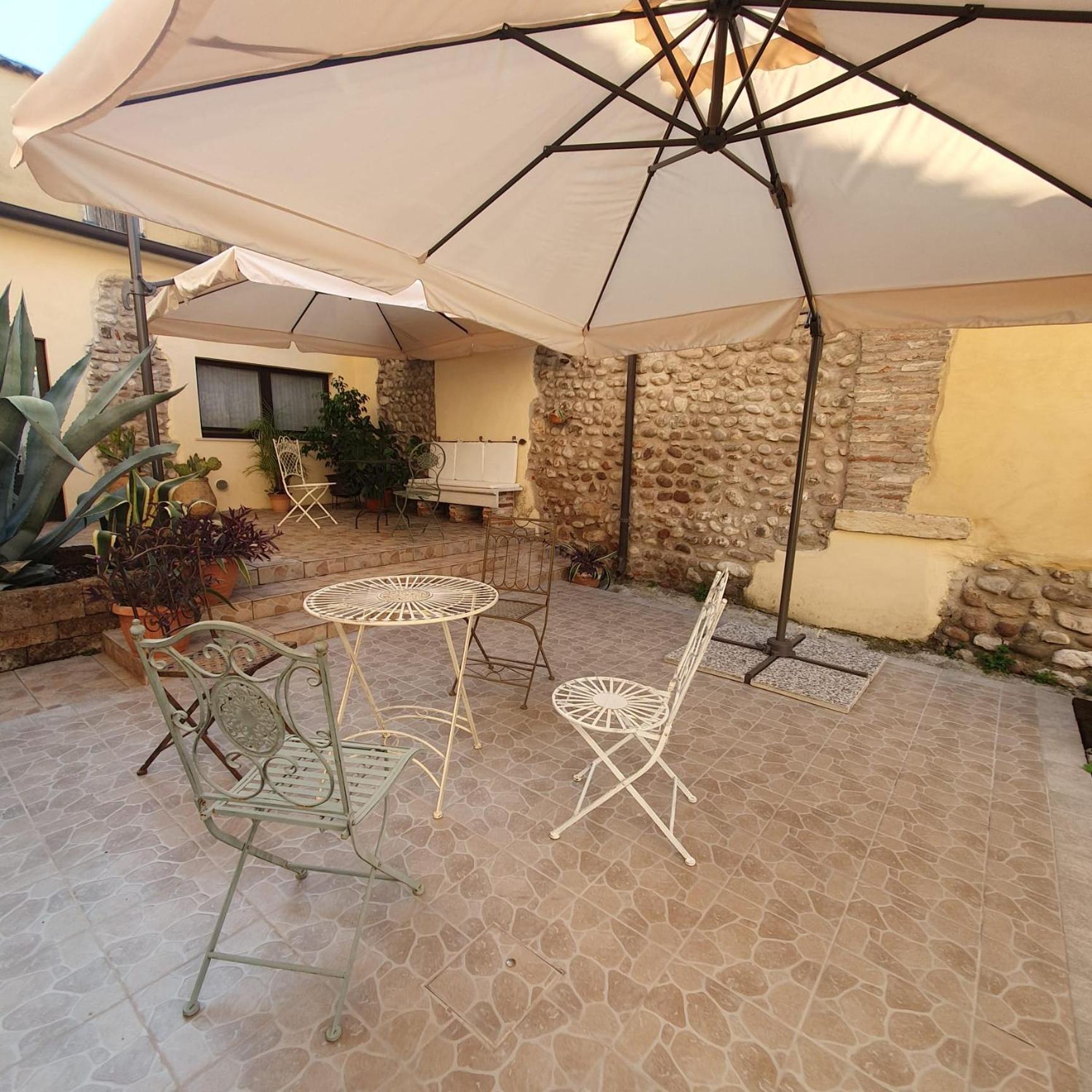 Gesuitirooms Sona Exterior photo